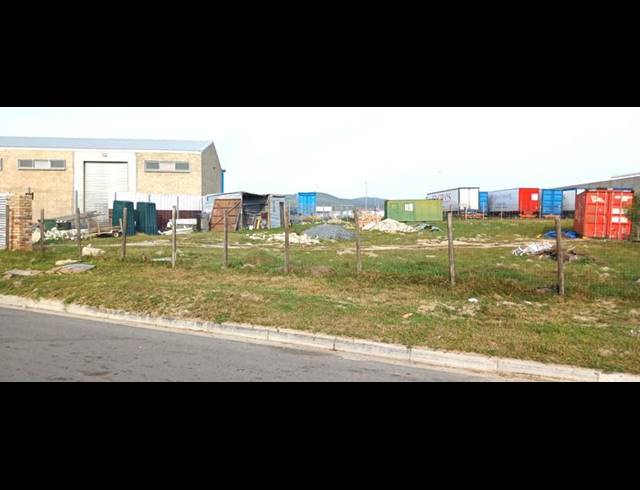LAND FOR SALE IN RACING PARK